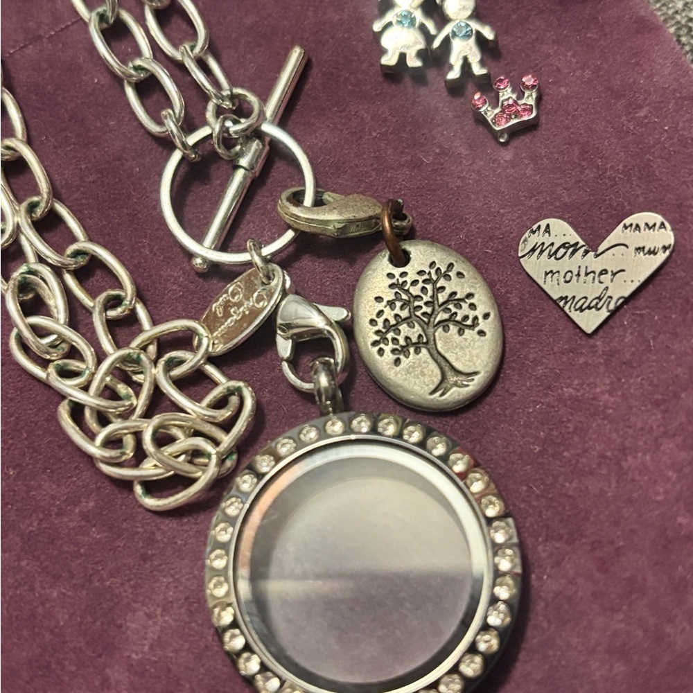 Floating Locket (by Origami Owl) necklace with 4 charms and chain